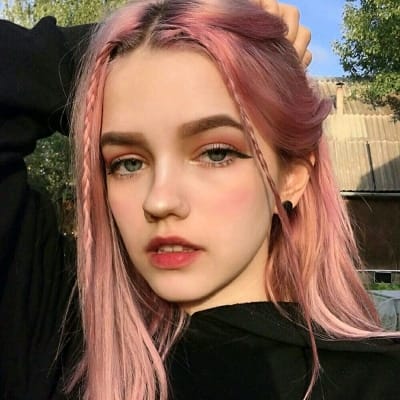 مریم ناز avatar